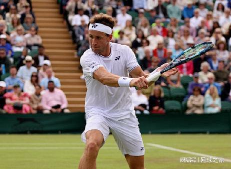 埃默松在训 埃默松在训