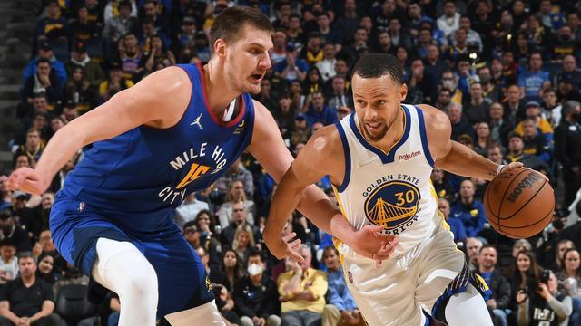 或在泡沫圈 或在泡沫圈