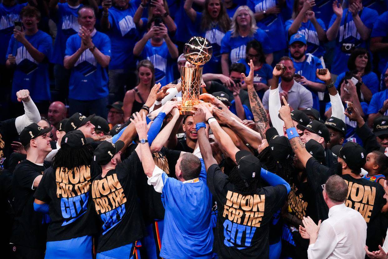 引发两极化 引发两极化